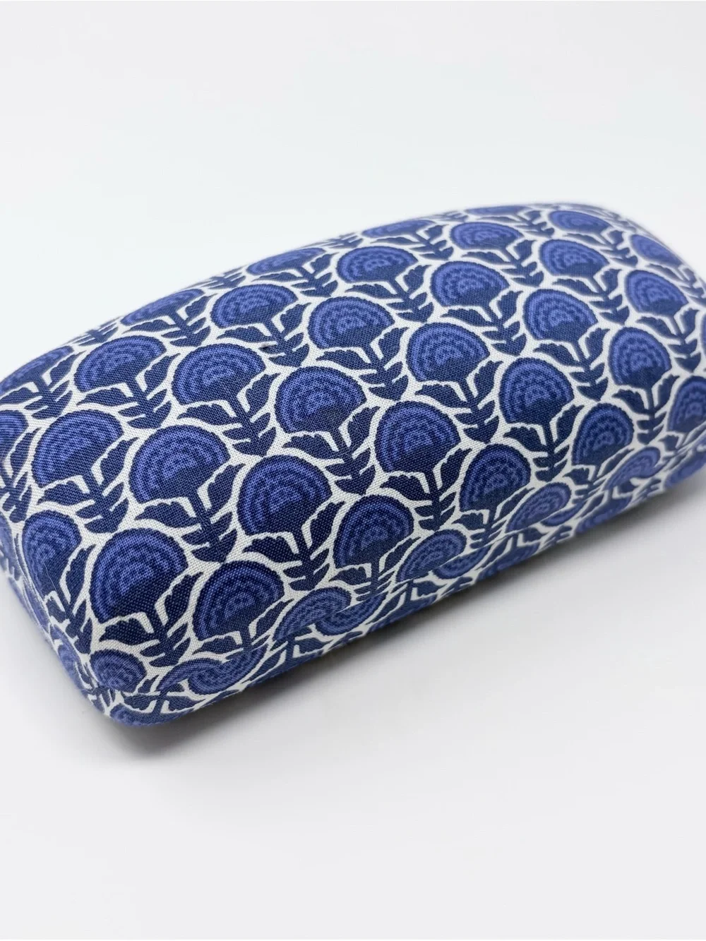 Vera Bradley beautiful hard